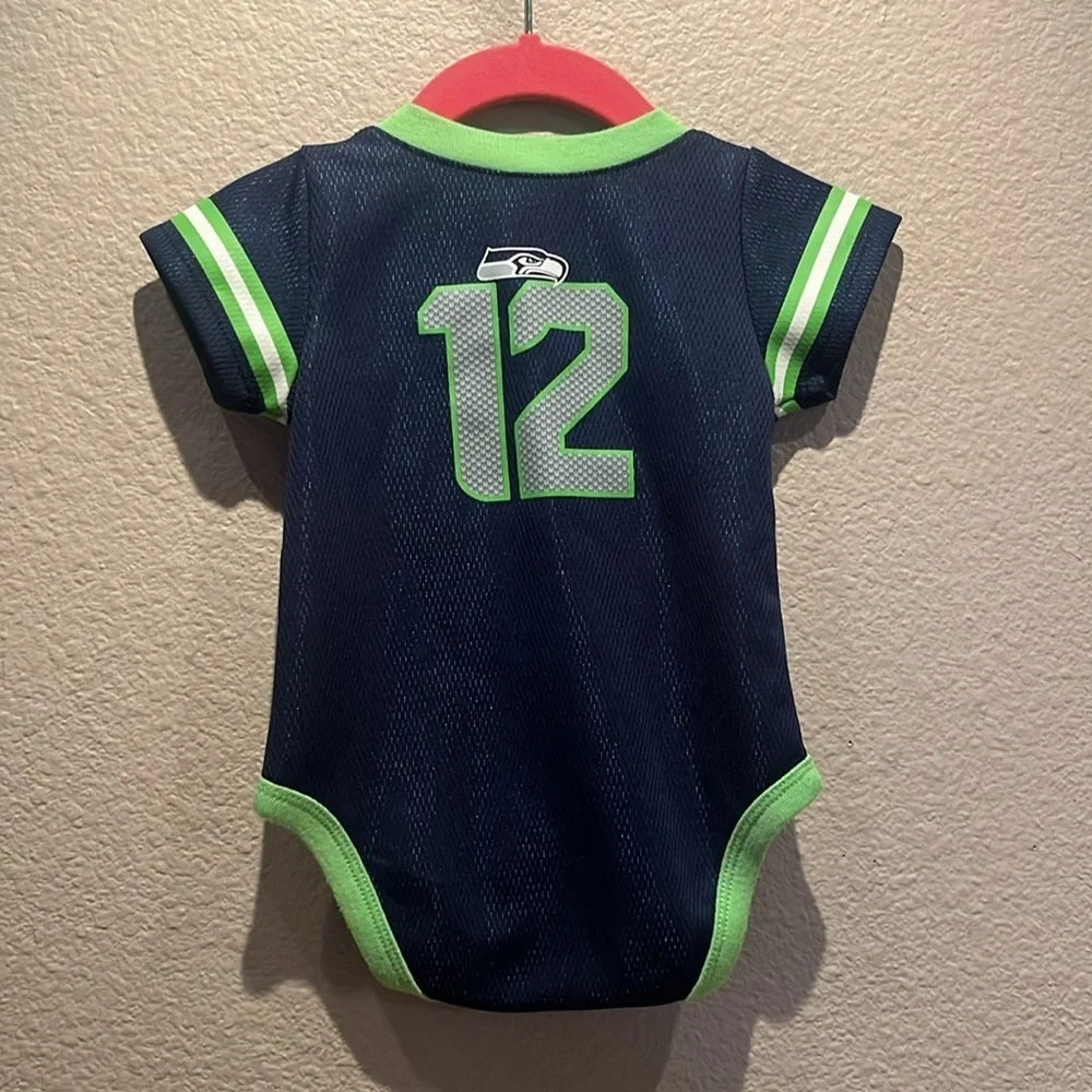 Seattle Seahawks Baby 12th Man Jersey Style Romper Size 3-6 Months